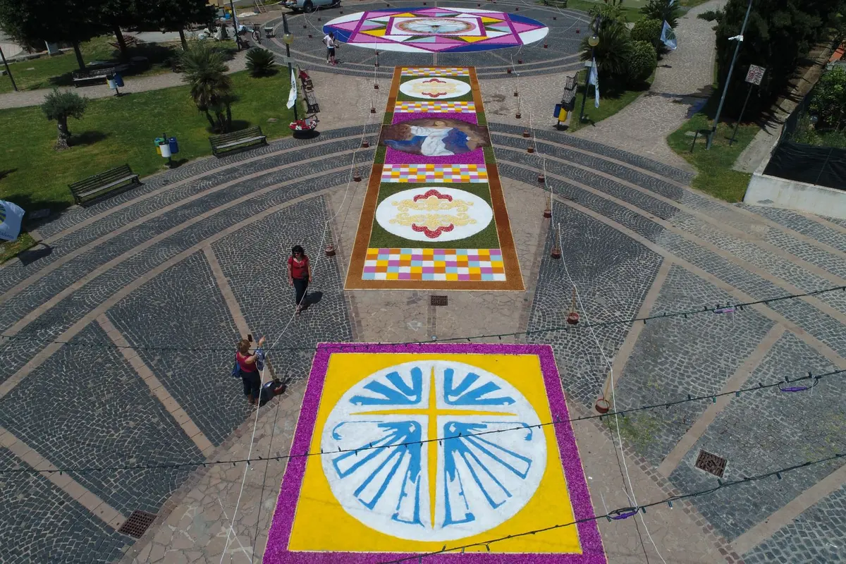 Infiorata del Corpus Domini Campora San Giovanni