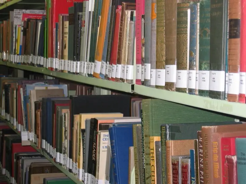 Biblioteca Comunale "Vincenzo De Cristo"