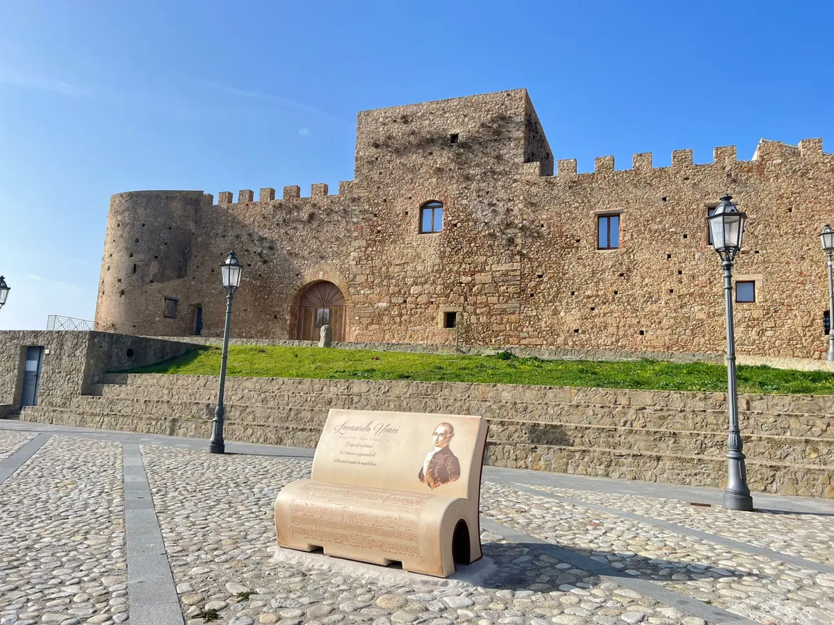 /storage/images/6905/KR_STRONGOLI_CASTELLO_AVVISO_2023_3.jpg