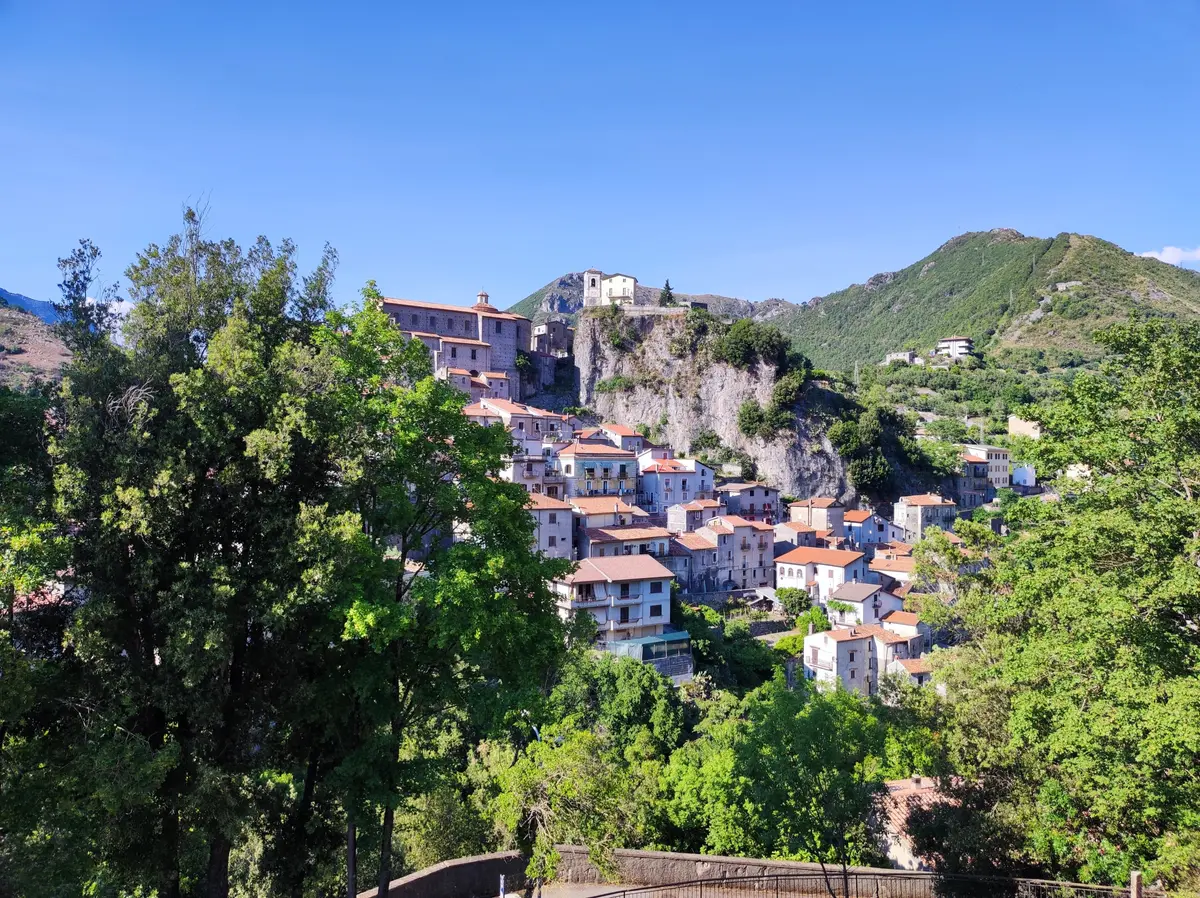 Itinerary through the villages of Pollino