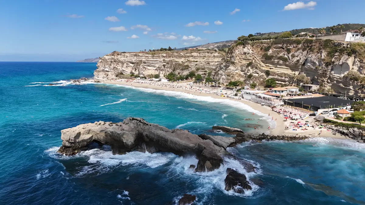 Grotta dello Stazzanese, Ricadi