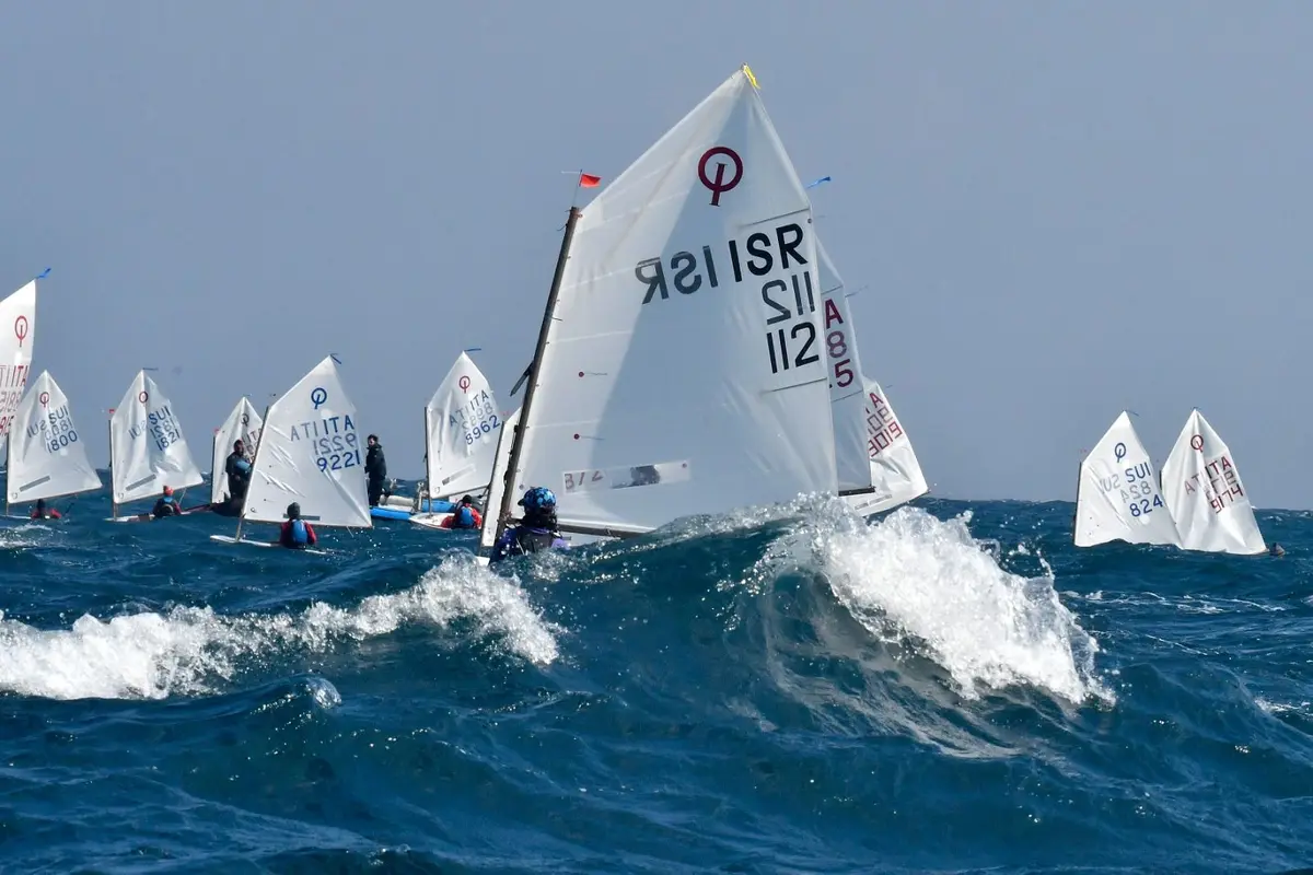 Come ogni anno il Circolo Velico di Crotone, non a caso "Città della Vela", organizza la Crotone International Carnival Race &amp; Trofeo Optimist Italia: la "Regata di Carnevale" 2025, una delle comp(...)