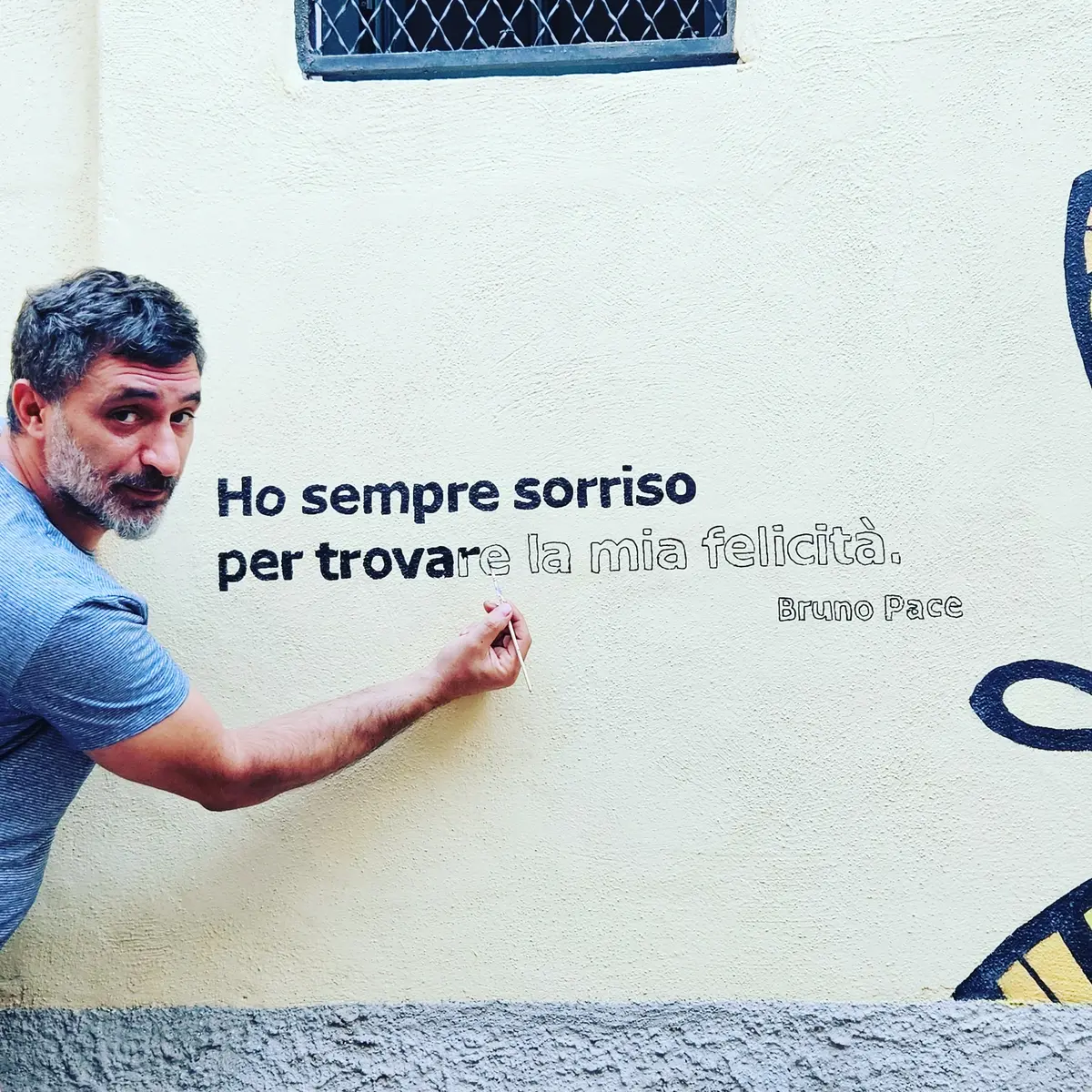 Walking among the graffiti of Petilia Policastro