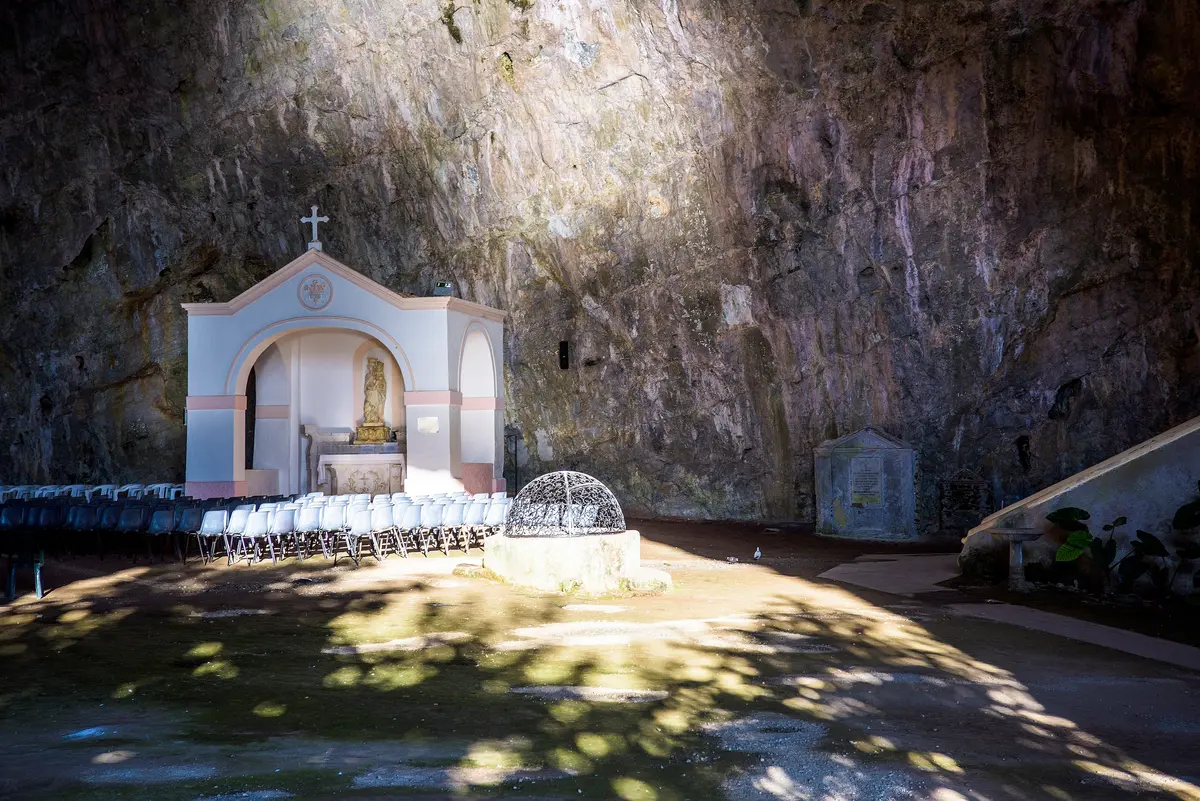 Santuario Madonna della Grotta