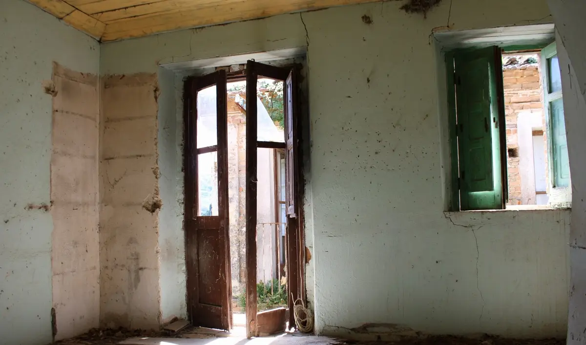 Alla scoperta del borgo fantasma di Papaglionti