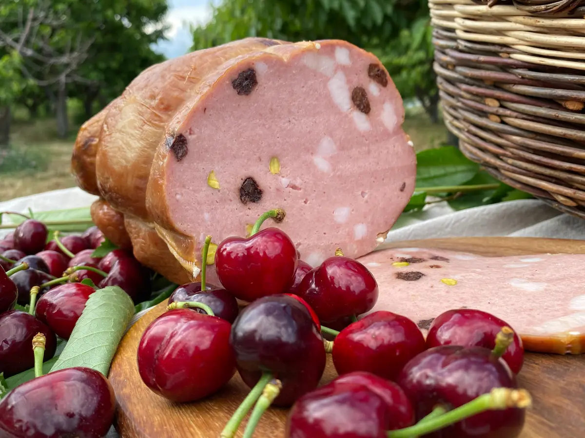 La Festa della Ciliegia a Roseto Capo Spulico